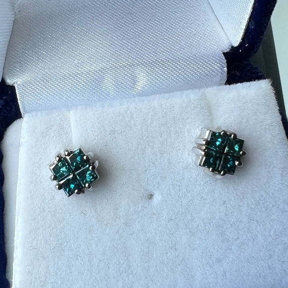 Irradiated diamond earrings